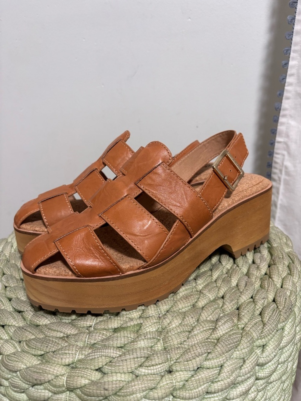 NEW Kelsi Dagger Walk Up Fisherman Tan Platform Clog Sandals Size 9.5